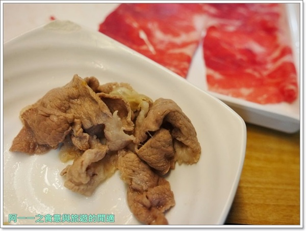 沐也日式涮涮鍋:新莊 沐也日式涮涮鍋 大份量平價肉盤(建議訂位)~大口吃肉好爽快