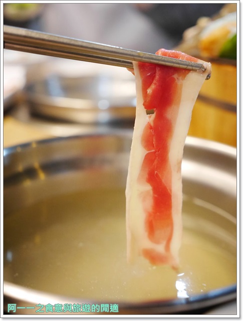 沐也日式涮涮鍋:新莊 沐也日式涮涮鍋 大份量平價肉盤(建議訂位)~大口吃肉好爽快