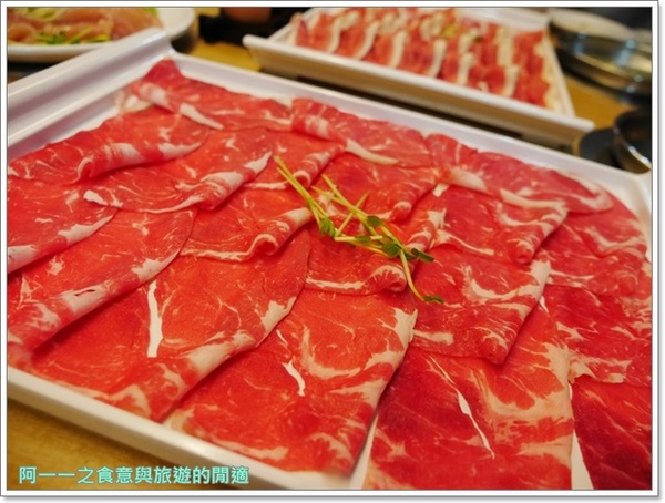 沐也日式涮涮鍋:新莊 沐也日式涮涮鍋 大份量平價肉盤(建議訂位)~大口吃肉好爽快