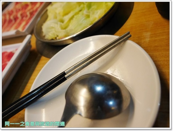 沐也日式涮涮鍋:新莊 沐也日式涮涮鍋 大份量平價肉盤(建議訂位)~大口吃肉好爽快