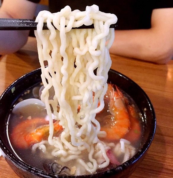 冠津海產粥：[台南]在地狼才找的到的海產粥 隱密巷弄內的好味道 冠津海產粥