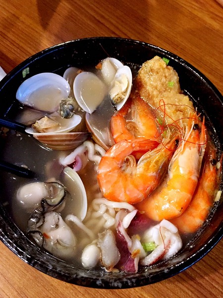 冠津海產粥：[台南]在地狼才找的到的海產粥 隱密巷弄內的好味道 冠津海產粥