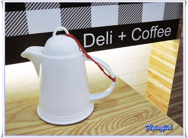 歐兔啡食館 O2 Deli：✜ 意外發現卻不斷回訪滴新開幕小清新平價咖啡館(假日早午餐篇) – 蘆洲「歐兔啡食館O2 Deli」(❁´◡`❁)