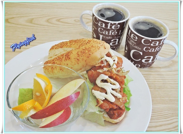 歐兔啡食館 O2 Deli：✜ 意外發現卻不斷回訪滴新開幕小清新平價咖啡館(假日早午餐篇) – 蘆洲「歐兔啡食館O2 Deli」(❁´◡`❁)