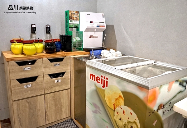 品川精緻鍋物：【板橋火鍋】板橋捷運站週邊美食／火鍋推薦／南瓜牛奶鍋／酸菜白肉鍋 ✿✿ 品川精緻鍋物 ✿✿ （完整菜單）