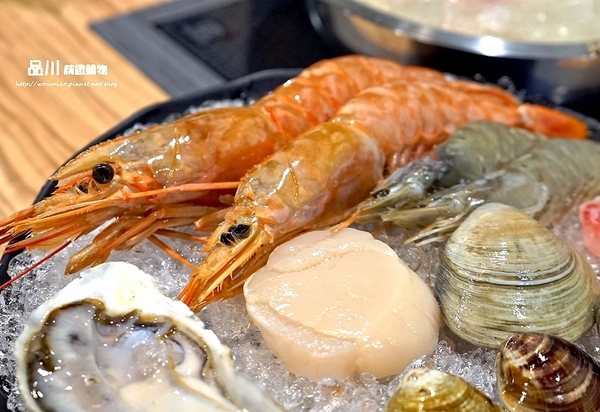 品川精緻鍋物：【板橋火鍋】板橋捷運站週邊美食／火鍋推薦／南瓜牛奶鍋／酸菜白肉鍋 ✿✿ 品川精緻鍋物 ✿✿ （完整菜單）