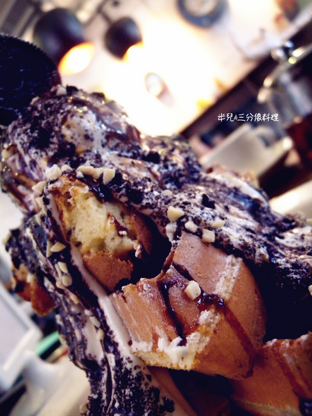 in% HAIR & CAFE(漢中店):【台北市萬華區。咖啡廳】 in% HAIR & CAFE 漢中店 西門町捷運站下午茶推薦 有可愛咖啡造型拉花