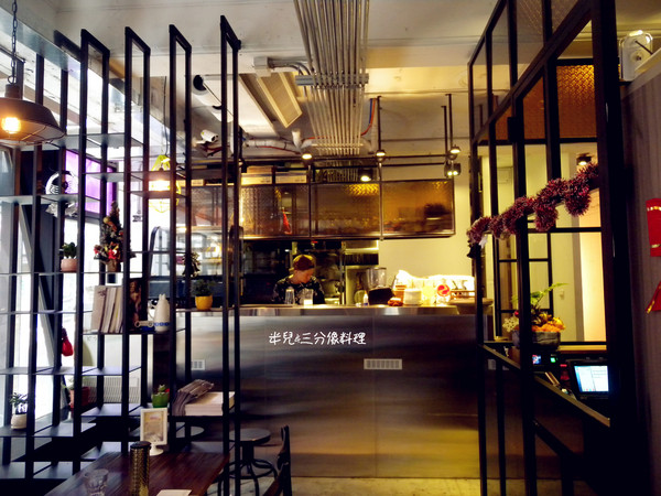 in% HAIR & CAFE(漢中店):【台北市萬華區。咖啡廳】 in% HAIR & CAFE 漢中店 西門町捷運站下午茶推薦 有可愛咖啡造型拉花