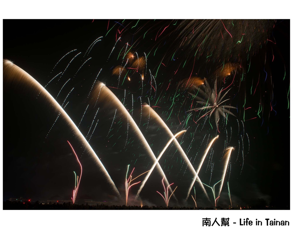 台南正統鹿耳門聖母廟2016花火迎春(國際高空煙火秀)