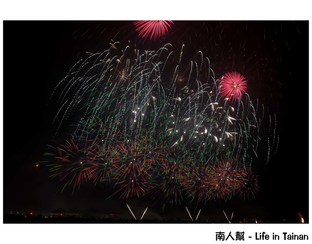 台南正統鹿耳門聖母廟2016花火迎春(國際高空煙火秀)