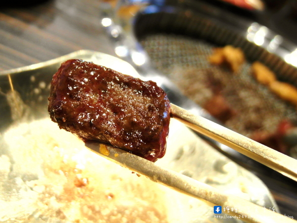 龍八燒肉 黑毛和牛專賣:〖台中│美食〗龍八燒肉 黑毛和牛專賣 ❤ 台中燒肉推薦!!使用頂級安格斯和牛搭配鮮活海鮮,還有韓國夯到不行的雪濃湯!!