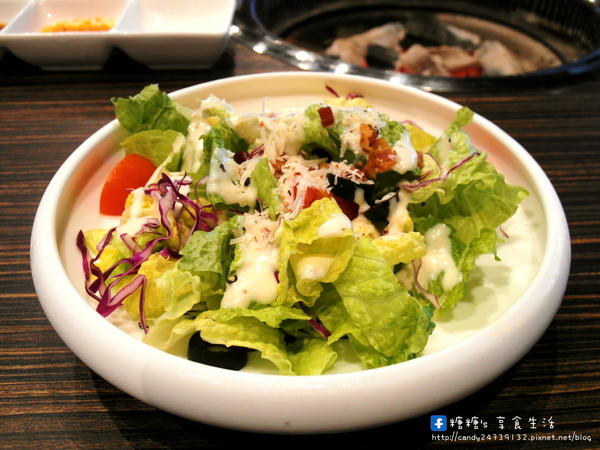 龍八燒肉 黑毛和牛專賣:〖台中│美食〗龍八燒肉 黑毛和牛專賣 ❤ 台中燒肉推薦!!使用頂級安格斯和牛搭配鮮活海鮮,還有韓國夯到不行的雪濃湯!!