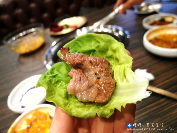 龍八燒肉 黑毛和牛專賣:〖台中│美食〗龍八燒肉 黑毛和牛專賣 ❤ 台中燒肉推薦!!使用頂級安格斯和牛搭配鮮活海鮮,還有韓國夯到不行的雪濃湯!!