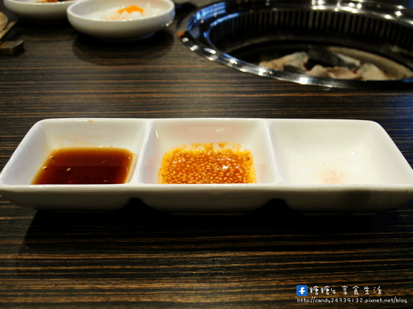 龍八燒肉 黑毛和牛專賣:〖台中│美食〗龍八燒肉 黑毛和牛專賣 ❤ 台中燒肉推薦!!使用頂級安格斯和牛搭配鮮活海鮮,還有韓國夯到不行的雪濃湯!!