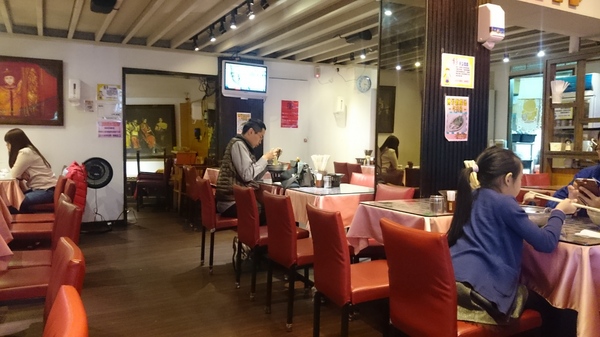 博多拉麵(微風店):博多拉麵微風店