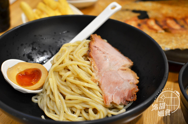 麵屋輝:『台中||西區』一日一麵的日式濃郁感-麵屋 輝TERU