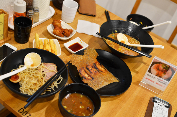 麵屋輝：『台中||西區』一日一麵的日式濃郁感-麵屋 輝TERU