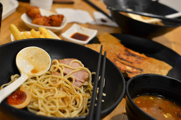 麵屋輝：『台中||西區』一日一麵的日式濃郁感-麵屋 輝TERU