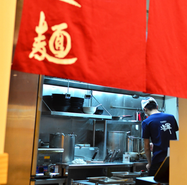 麵屋輝：『台中||西區』一日一麵的日式濃郁感-麵屋 輝TERU