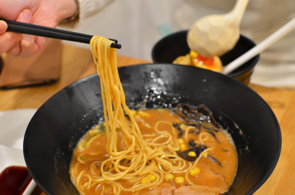 麵屋輝：『台中||西區』一日一麵的日式濃郁感-麵屋 輝TERU