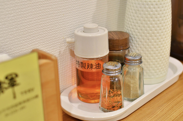 麵屋輝：『台中||西區』一日一麵的日式濃郁感-麵屋 輝TERU