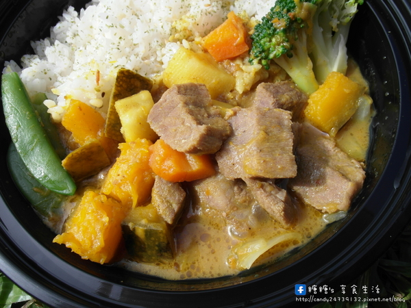 不只是沙拉:〖台中│美食〗不只是沙拉 ❤ 冬天吃肥肥,快來碗兼具營養又健康的沙拉,來去油一下!!還有美味的咖哩飯及番茄湯溫暖上市唷!!