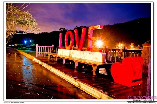 愛之橋(柑仔坑橋)：2016宜蘭景點-三星鄉柑仔坑橋/七彩炫光/拍婚紗的好景點♥♥