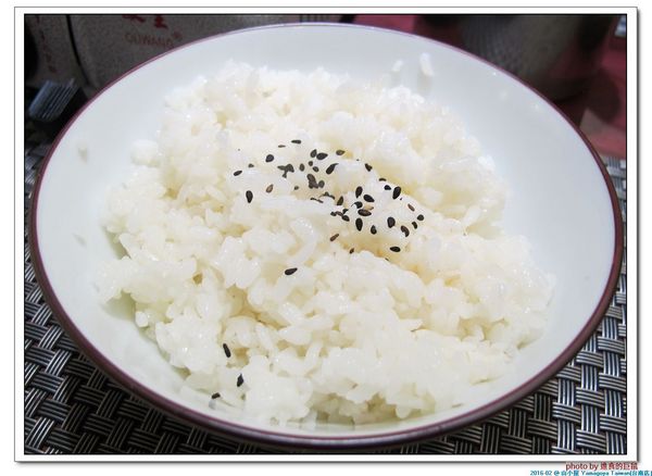 山小屋 Yamagoya Taiwan(台南店)：（台南。東區美食）山小屋 Yamagoya Taiwan/台南。來自日本九州的好味道。道地福岡拉麵，不用飛到日本，台南就吃得到囉！