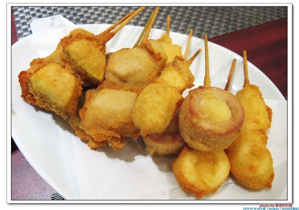 山小屋 Yamagoya Taiwan(台南店)：（台南。東區美食）山小屋 Yamagoya Taiwan/台南。來自日本九州的好味道。道地福岡拉麵，不用飛到日本，台南就吃得到囉！