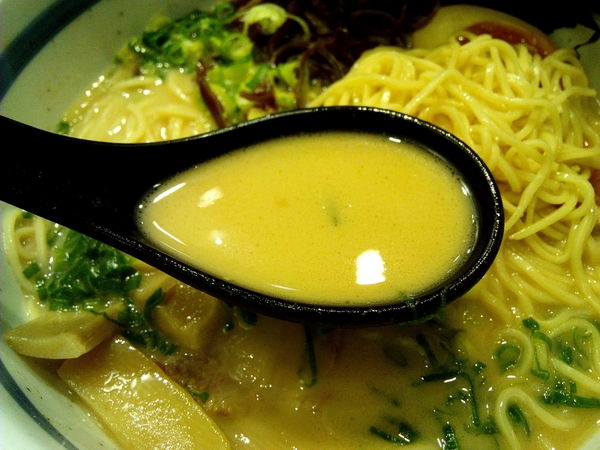 山小屋 Yamagoya Taiwan(台南店)：☆口碑券No.4☆【東區】山小屋 Yamagoya Taiwan/台南。品嘗來自九州的濃郁湯頭