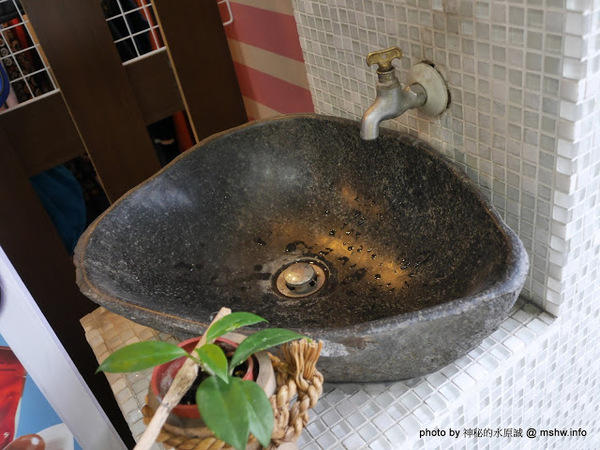 所長茶葉蛋赤崁店：【食記】台南Cha Yeh Tan 所長茶葉蛋赤崁店@中西區 : 蛋蛋也走麻辣風？ 直營門市才吃的到…好在沒有淡淡的哀傷@@