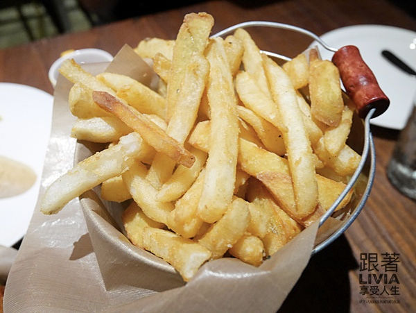 0910-Closet Restaurant & Bar (20)