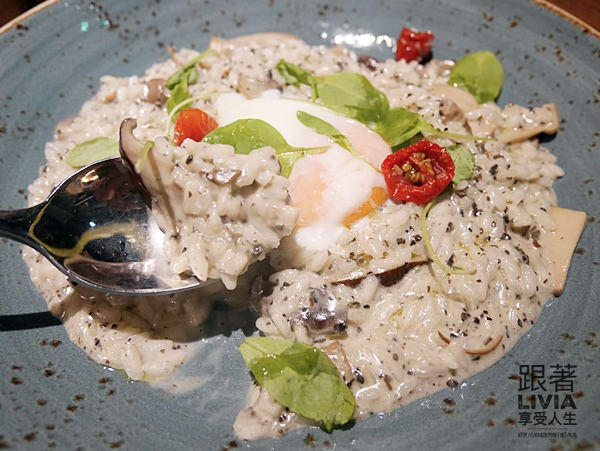 0910-Closet Restaurant & Bar (29)