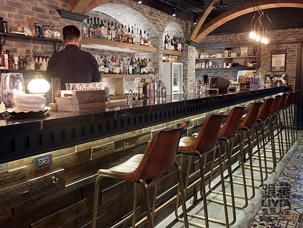 0910-Closet Restaurant & Bar (3)