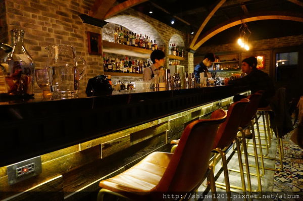 【東區餐酒館推薦】Closet Restaurant & Bar 忠孝敦化站質感酒吧餐館