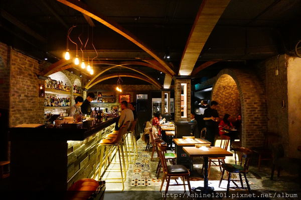 【東區餐酒館推薦】Closet Restaurant & Bar 忠孝敦化站質感酒吧餐館