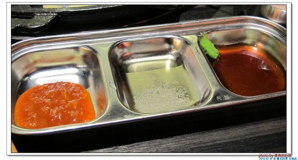 宮 韓式料理 台南店：（台南。東區美食）『宮 韓式料理（台南店）』。來自嘉義的美味韓國料理。席捲而來的韓風～超火紅排隊店＿平價美味大份量，堪稱台南No.1 的正統韓式料理。今年必吃韓國美食！