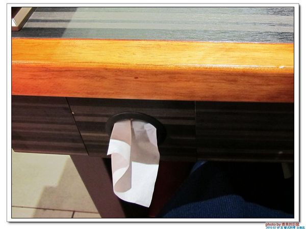 宮 韓式料理 台南店：（台南。東區美食）『宮 韓式料理（台南店）』。來自嘉義的美味韓國料理。席捲而來的韓風～超火紅排隊店＿平價美味大份量，堪稱台南No.1 的正統韓式料理。今年必吃韓國美食！