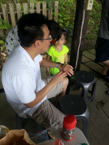 新北市烏來-泰雅巴萊部落村:【台北旅遊】2015年5月,新北烏來部落烤肉玩水趣