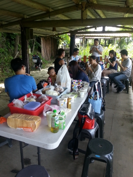 新北市烏來-泰雅巴萊部落村:【台北旅遊】2015年5月,新北烏來部落烤肉玩水趣