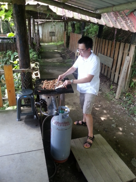 新北市烏來-泰雅巴萊部落村:【台北旅遊】2015年5月,新北烏來部落烤肉玩水趣