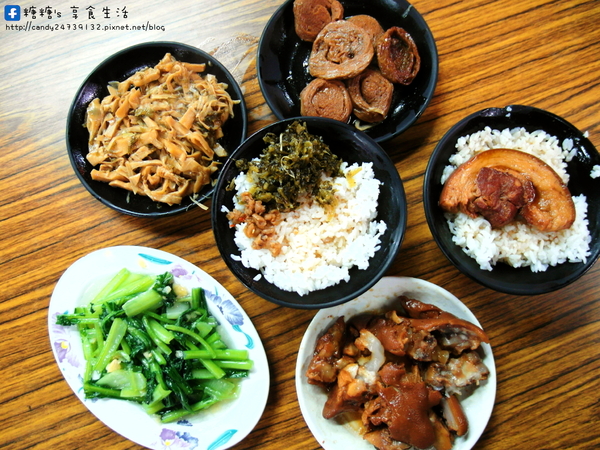 銘爌肉飯:〖台中│美食〗銘爌肉飯 ❤ 運將大哥最愛的深夜美食!!小菜部份偏鹹了點~跟爌肉飯相比,糖糖個人比較大推豬腳飯!!