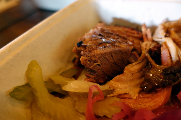 Mighty Quinn's Barbeque Taiwan麥笛昆餐廳：(胖樺食記)台北仁愛圓環『人氣BBQ Mighty Quinn's Barbeque麥笛昆餐廳』，紐約最受歡迎的Barbeque餐廳