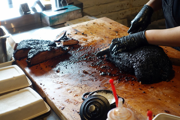 Mighty Quinn's Barbeque Taiwan麥笛昆餐廳：(胖樺食記)台北仁愛圓環『人氣BBQ Mighty Quinn's Barbeque麥笛昆餐廳』，紐約最受歡迎的Barbeque餐廳