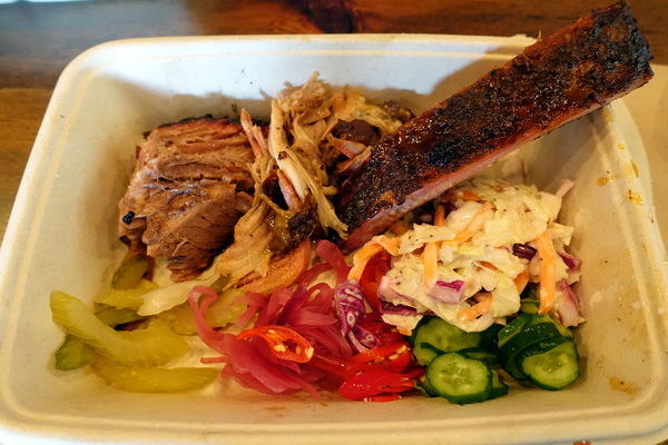 Mighty Quinn's Barbeque Taiwan麥笛昆餐廳：(胖樺食記)台北仁愛圓環『人氣BBQ Mighty Quinn's Barbeque麥笛昆餐廳』，紐約最受歡迎的Barbeque餐廳