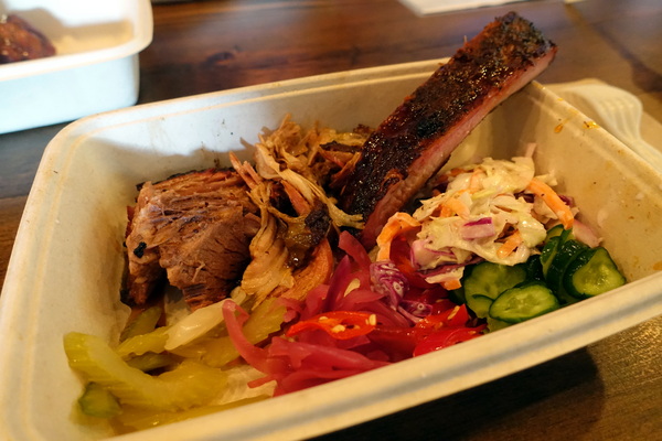 Mighty Quinn's Barbeque Taiwan麥笛昆餐廳：(胖樺食記)台北仁愛圓環『人氣BBQ Mighty Quinn's Barbeque麥笛昆餐廳』，紐約最受歡迎的Barbeque餐廳