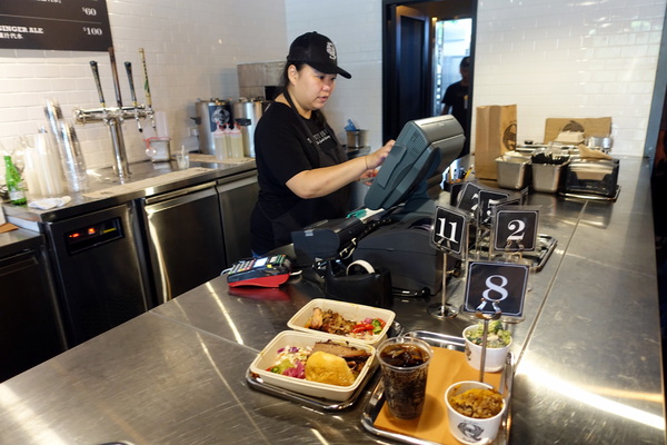 Mighty Quinn's Barbeque Taiwan麥笛昆餐廳：(胖樺食記)台北仁愛圓環『人氣BBQ Mighty Quinn's Barbeque麥笛昆餐廳』，紐約最受歡迎的Barbeque餐廳