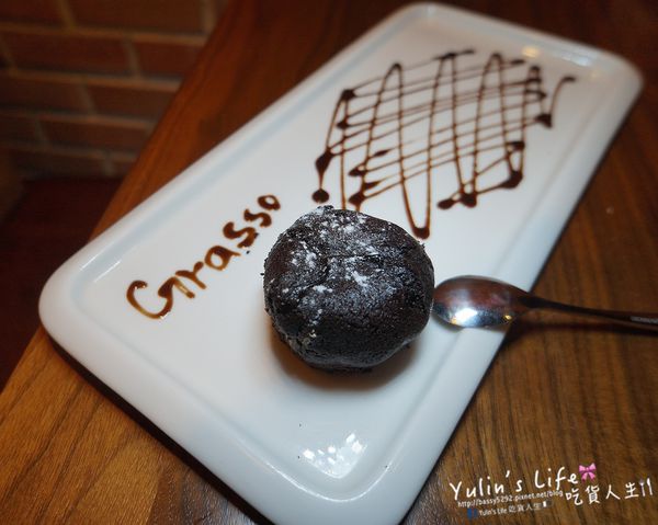 Grasso胖肚子．小餐館：Grasso胖肚子•小餐館 ♥ 比手指還粗的天使紅蝦 ♥ 高CP值蘆洲義式餐廳 ♥ 充滿童趣又溫馨鄉村風格