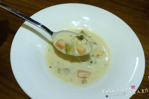 Grasso胖肚子．小餐館：Grasso胖肚子•小餐館 ♥ 比手指還粗的天使紅蝦 ♥ 高CP值蘆洲義式餐廳 ♥ 充滿童趣又溫馨鄉村風格