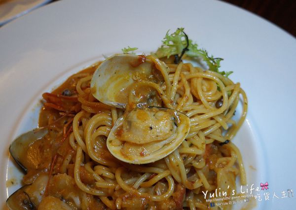 Grasso胖肚子．小餐館：Grasso胖肚子•小餐館 ♥ 比手指還粗的天使紅蝦 ♥ 高CP值蘆洲義式餐廳 ♥ 充滿童趣又溫馨鄉村風格